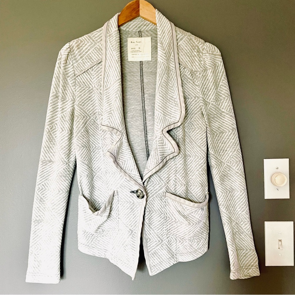 Free People Chevron Stripe Single Button Knit Cardi Blazer Size S EUC